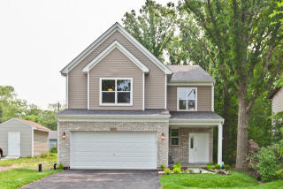 26257 Acorn Ln, Long Grove, IL 60060