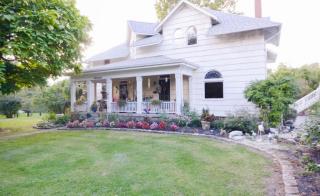 6310 Clark State Rd, Columbus OH  43230-1917 exterior