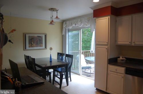 11380 Cromwell Ct, Woodbridge VA  22192-1118 exterior