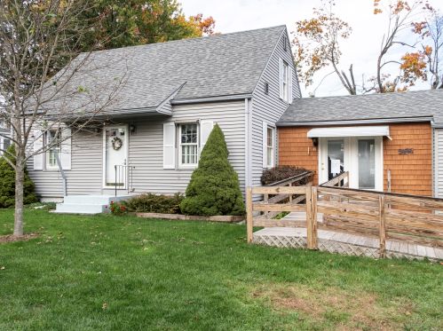 41 Newland Ave, Augusta, ME 04330-4114
