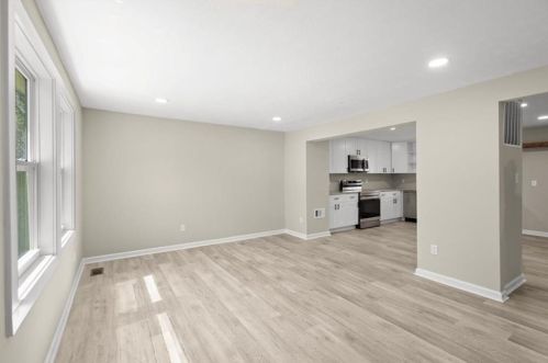 3366 Creekwood Dr, Rex GA 30273-2115 exterior