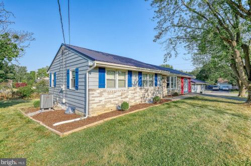 1978 Fry Loop Ave, Carlisle, PA 17013-4620