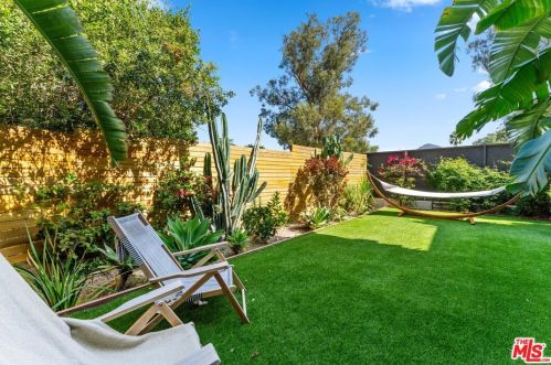 19627 Vision Dr, Topanga, CA 90290-3116