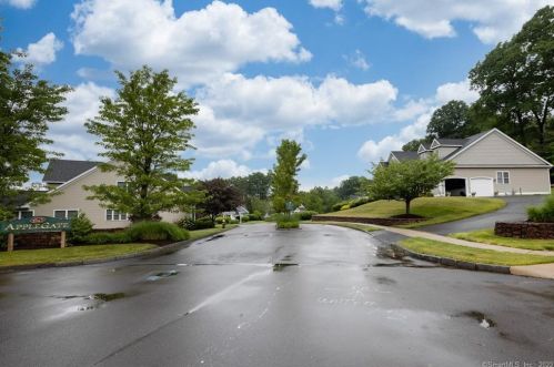 90 Apple Gate, Southington CT  06489-2083 exterior