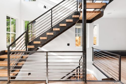 1061 Leyden St, Denver CO  80220-4636 exterior
