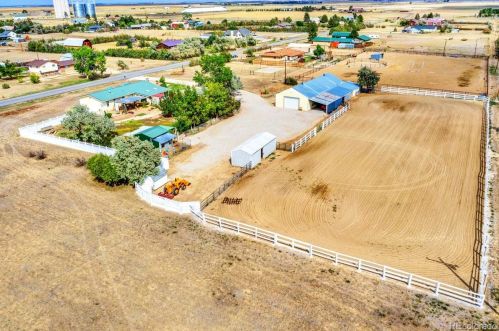 512 Bate Ave, Byers, CO 80103-9738