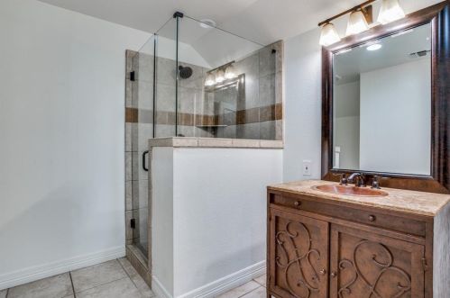 6309 Dysart Cir, Dallas TX  75214-5605 exterior