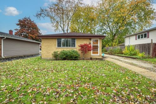 322 Marshall Rd, Bensenville, IL 60106-1450