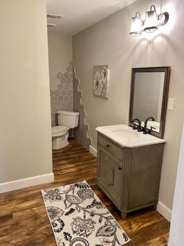 6005 Autumn Hills Dr, Fort Worth TX  76140-9695 exterior