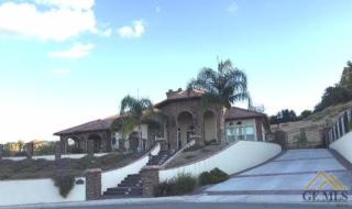 821 Valley View St, Taft, CA 93268-3848