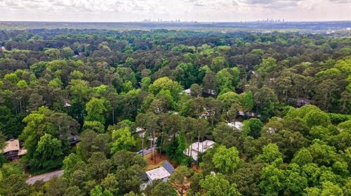 3878 Foxford Dr, Atlanta GA  30340-4407 exterior