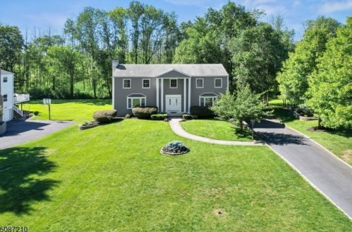 47 Pembrooke Rd, Chatham Township, NJ 07928-1320