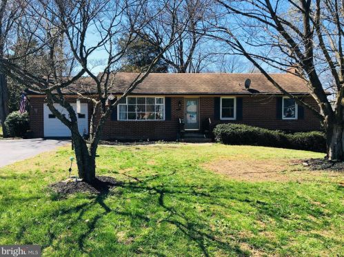 17 Friendship Ct, Charles Town WV 25414-5058 exterior