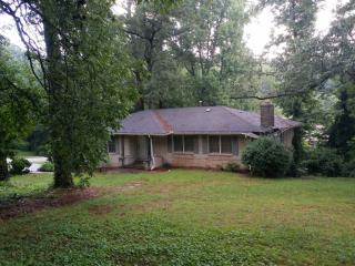 3854 Flakes Mill Rd, Decatur, GA 30034-5701