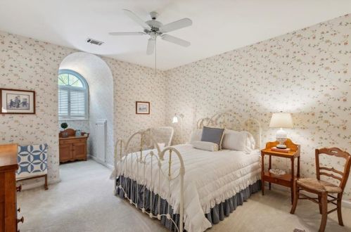 1840 Brandon Hall Dr, Atlanta GA  30350-3709 exterior