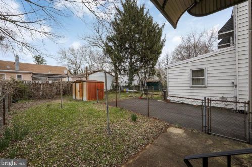 206 Cooper Ave, Camden NJ  08107-2209 exterior