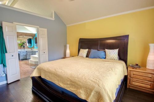 4020 Virginia Pne Dr, Carrollton TX 75007-1050 exterior