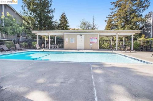 5450 Kirkwood Dr, Concord CA  94521-1655 exterior