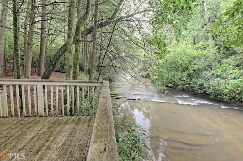 2000 Soque Wilderness Rd, Clarkesville, GA 30523-2710