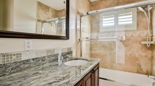6932 Marilyn Dr, Huntington Beach CA  92647-4344 exterior