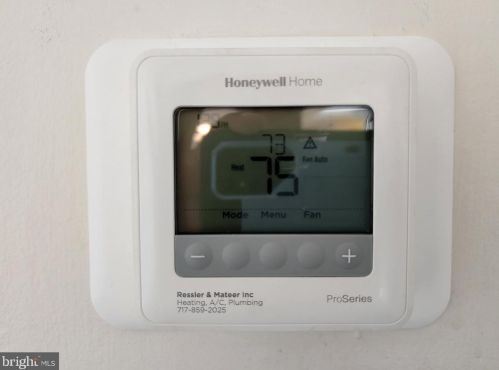 50 Valleybrook Dr, Lancaster PA  17601-4612 exterior