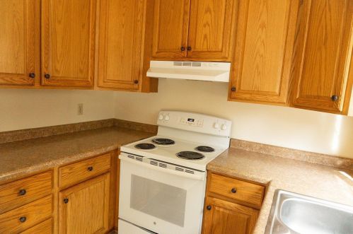 1656 Donald Ct, Saint Paul MN  55121-1753 exterior