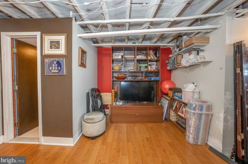 5726 12 St, Philadelphia PA 19141-4111 exterior