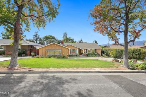 2358 Caracas St, Glendale CA  91214-3003 exterior