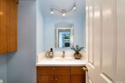 34 Del Ventura, Irvine CA  92606-8857 exterior