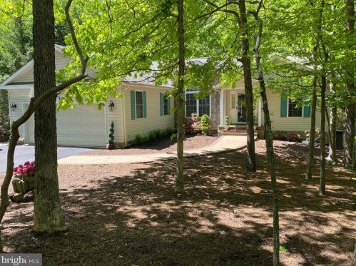 210 Creekside Dr, Locust Grove, VA 22508-5422