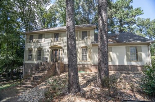 5763 Vantage Ct, Stone Mountain, GA 30087-2981
