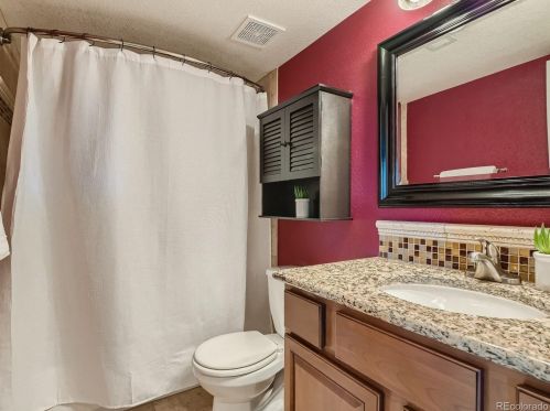 7880 Quatar Ct, Aurora CO 80015-5015 exterior