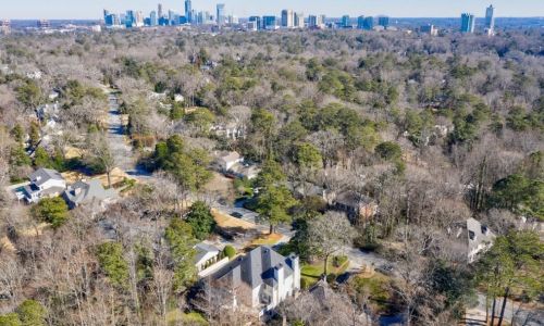 3066 Arden Rd, Atlanta GA  30305-1914 exterior