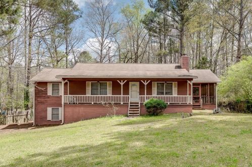 3488 Valley Chase Ct, Lithonia, GA 30038-2756
