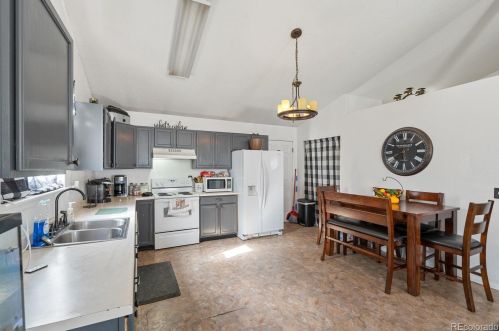 224 116th Ave, Denver CO  80234-3083 exterior