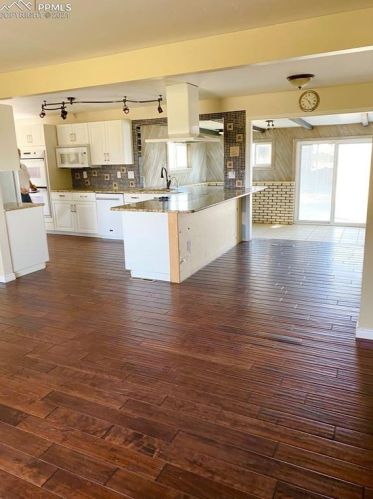 6760 Pine Ln, Parker CO 80138-8716 exterior