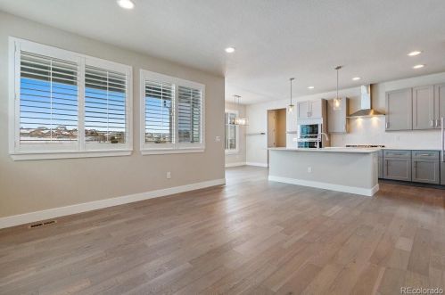 7477 Tempe Ct, Aurora CO 80016-6161 exterior