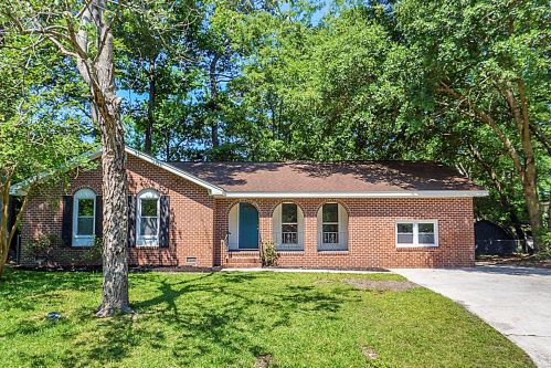 101 Heron Ct, Ladson, SC 29456-4911