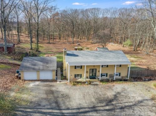 12 Anderson Hill Rd, Fredon, NJ 07860-5122