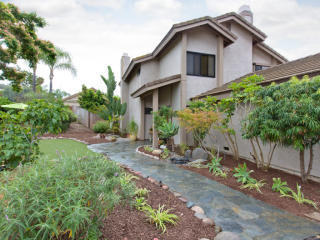 1910 Quail Glen Rd, Escondido, CA 92029-6501
