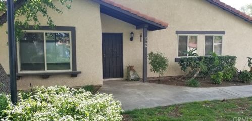 2799 Tropicana Dr, Riverside CA  92504-4277 exterior