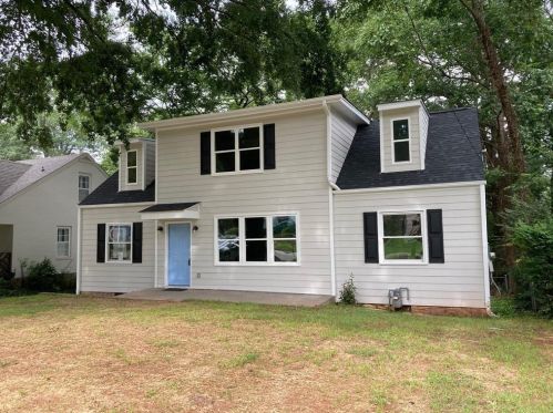 27 Lakes Dr, Atlanta, GA 30317-2807
