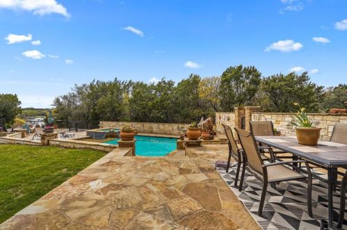 2011 Grn Wing, Granbury TX 76049-5576 exterior