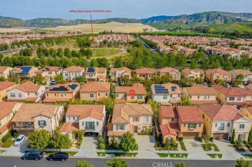 81 Kimbal, Irvine CA  92620 exterior