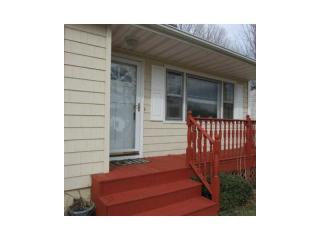 64 Madeline Dr, East Providence, RI 02915-3022