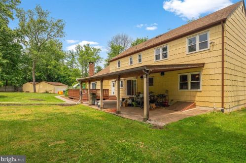 1 Teak Ln, Princeton NJ 08540-4724 exterior