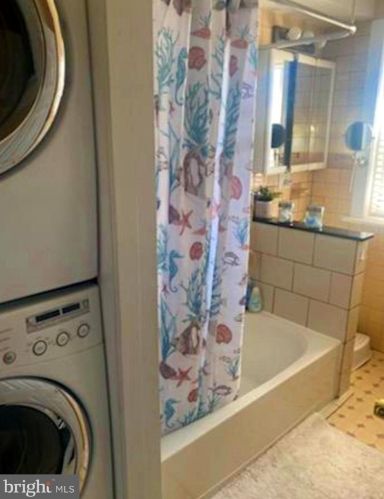 1126 Olden Ave, Trenton NJ 08610-2921 exterior