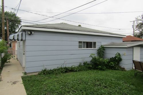 1806 17th Ave, Melrose Park, IL 60160-2002