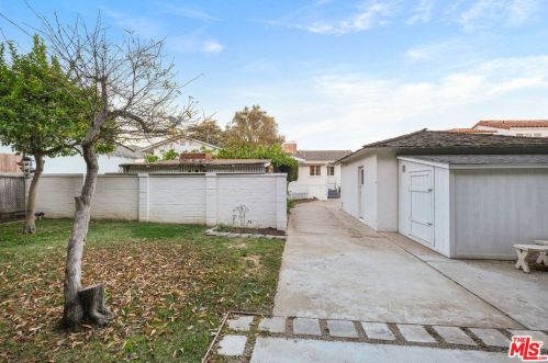 728 26th St, Santa Monica CA  90402-3150 exterior