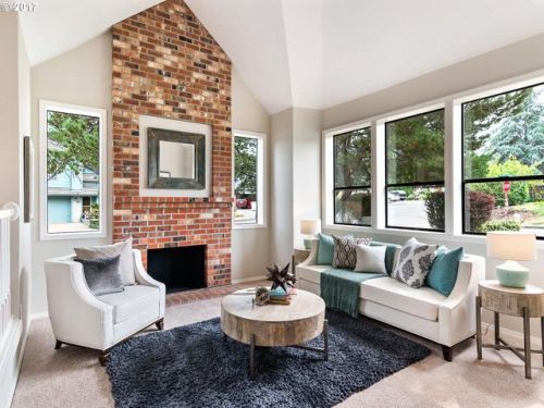 13091 Chimney Ridge St, Portland, OR 97223-1895